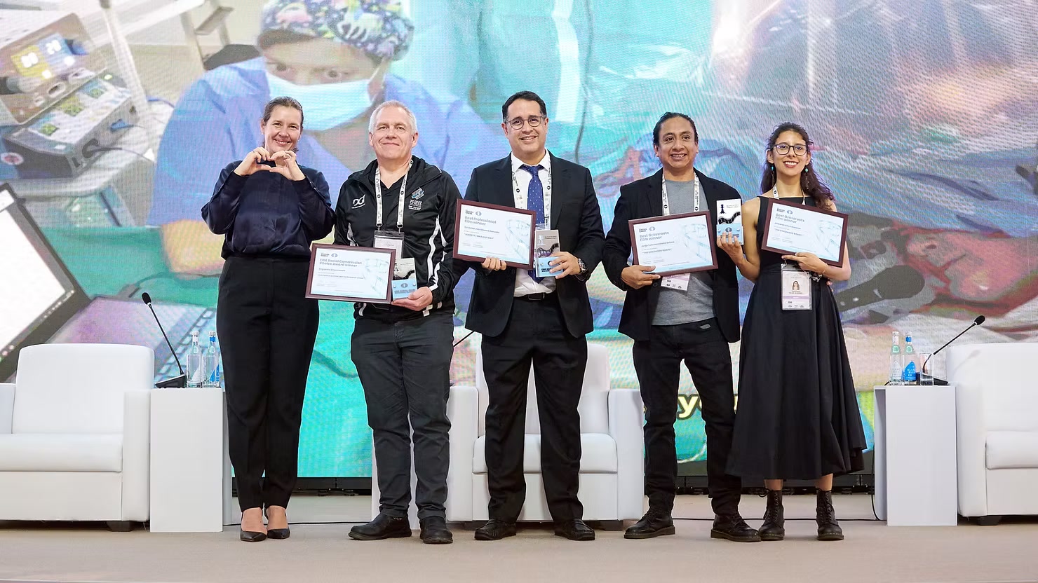 Ganadores del FIDE Social Chess Storytelling Challenge 2025 en la ceremonia de premiación